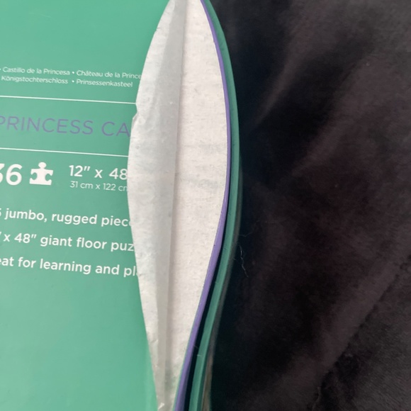 Preloved Princess Castle Puzzle 🧩 - Picture 5 of 9